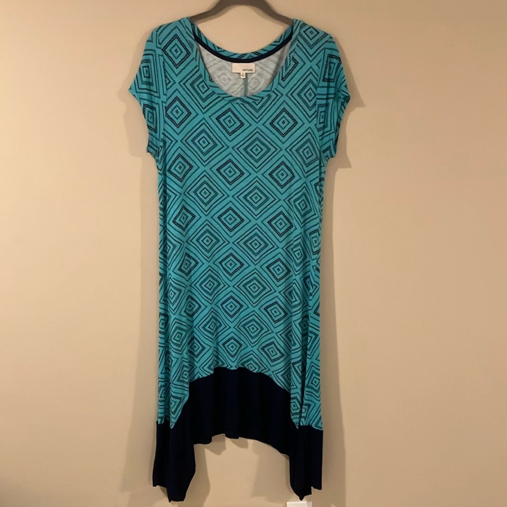 Geometric Patterned Aqua and Navy Sharkbite Hem Dress